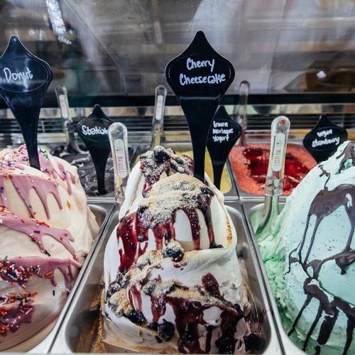 Gelato_Display_three_flavors_peaks