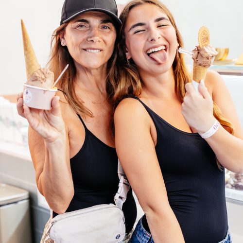 I_Scream_Gelato_Two_Girls_Having_Fun_Wynwood