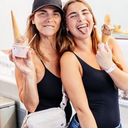 I_Scream_Gelato_Two_Girls_Having_Fun_Wynwood