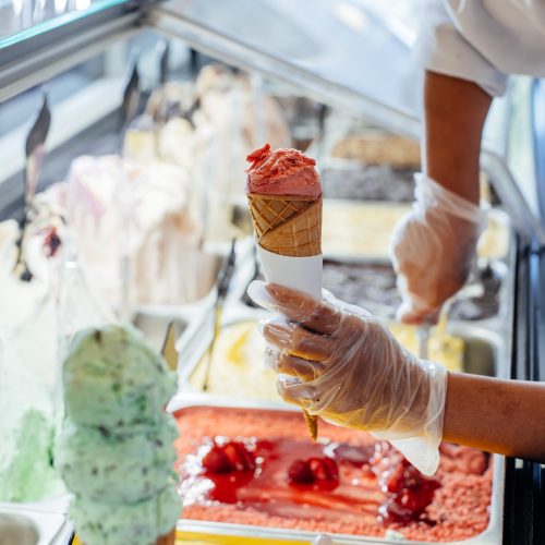 girls-scooping-two-gelato-cones